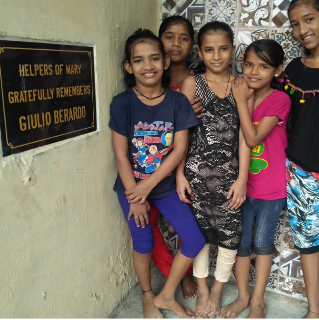 India, quando ami un fiore lo innaffi ogni giorno